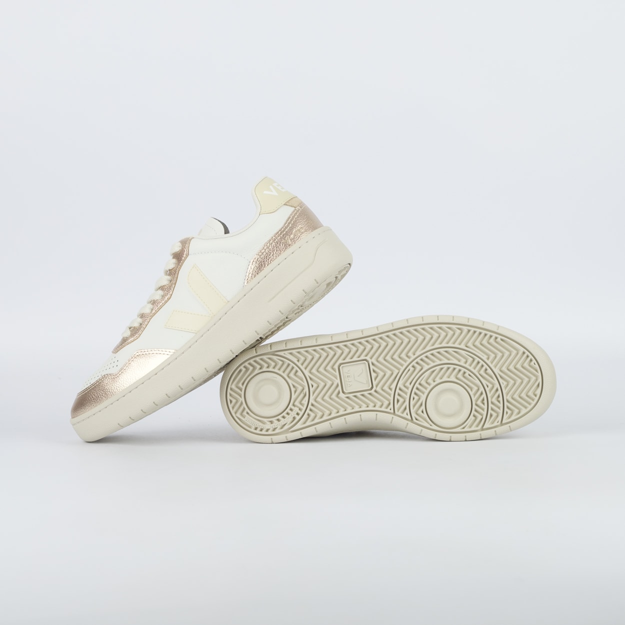 Tênis Veja V-90 O.T. Leather White Calcaire Platine VD2021362