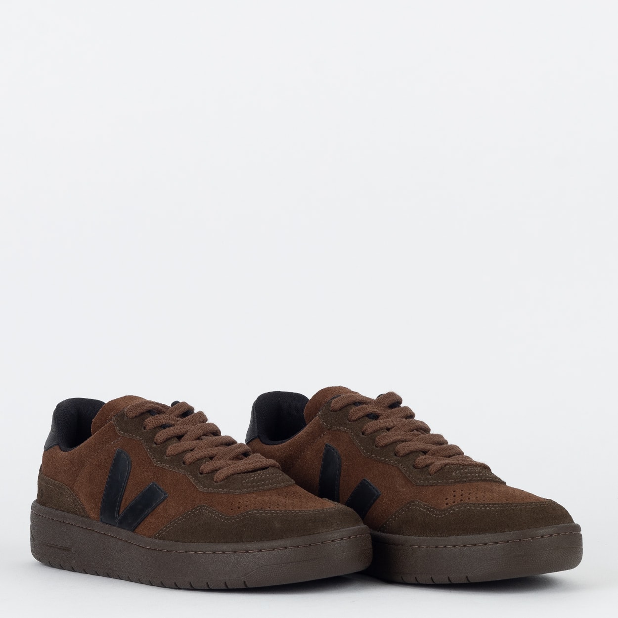 Tênis Veja Volley Suede Camel Black VO0303649