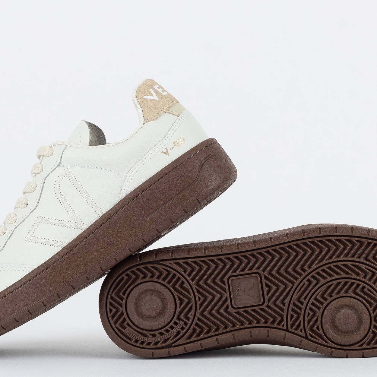 Tênis Veja V-90 ZZ O.T. Leather White Pierre Almond VZ2020750