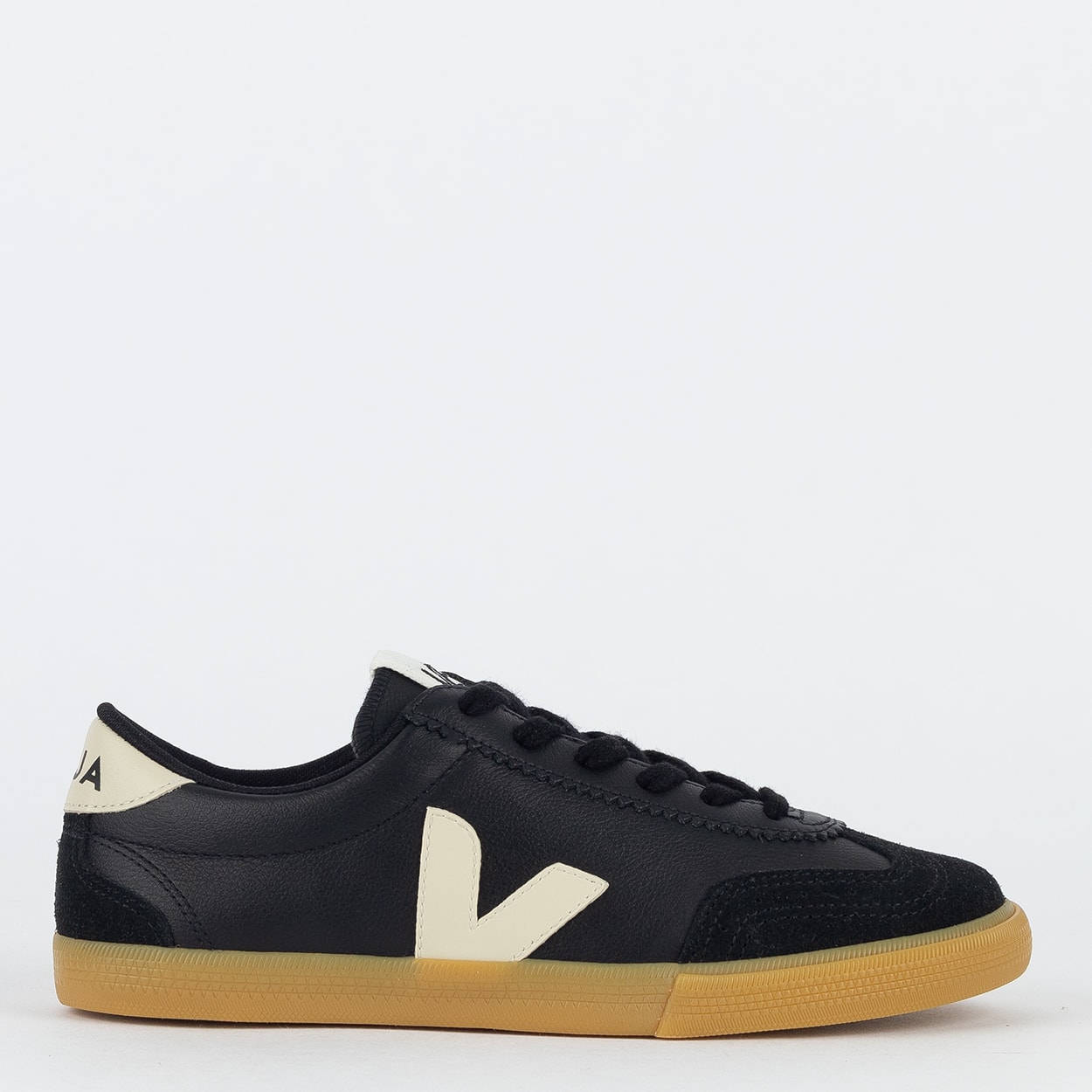 Tênis Veja Volley O.T Leather Black Pierre VO2020510