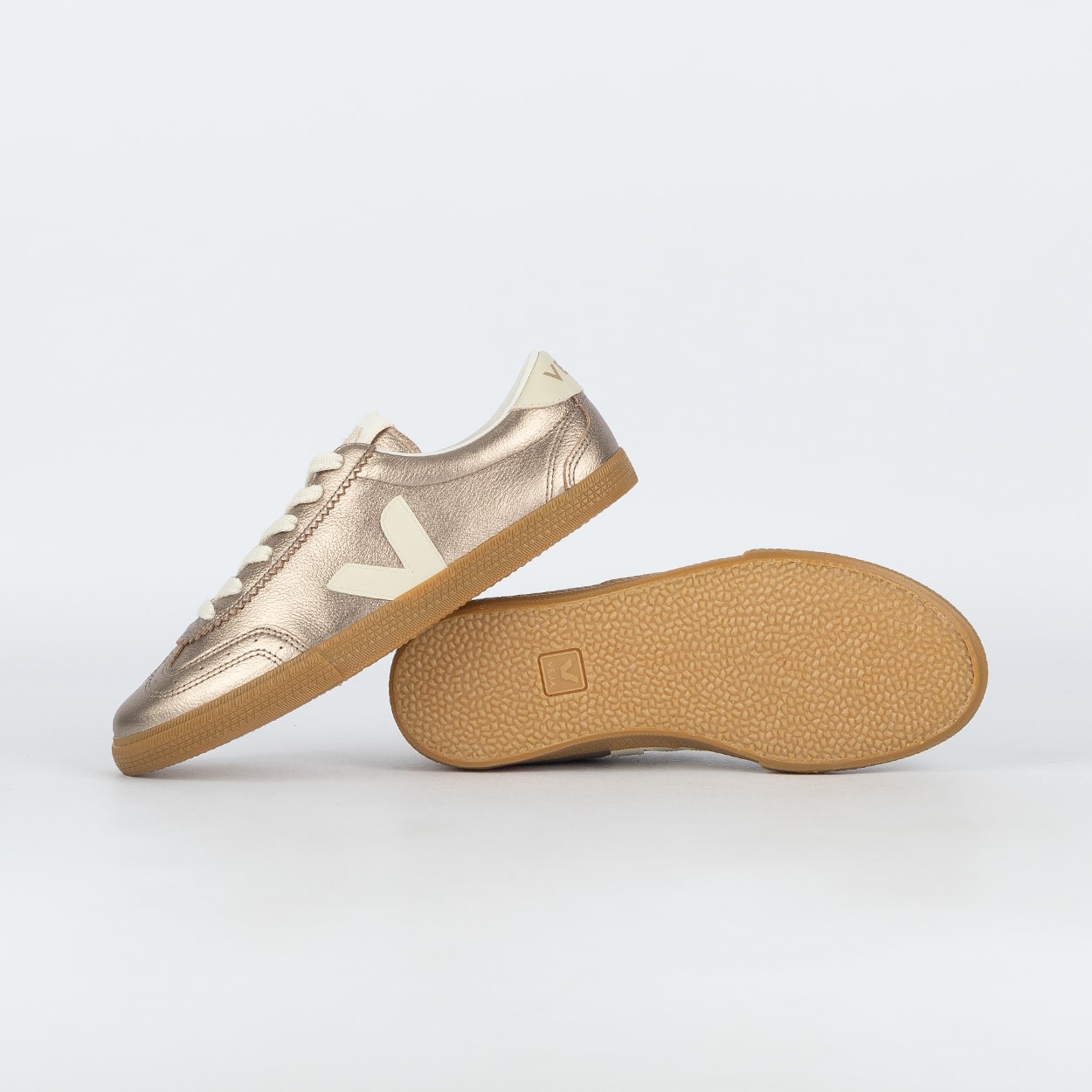 Tênis Veja Volley O.T. Leather Bronze Pierre VO2021875