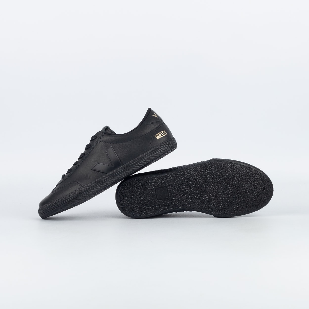 Tênis Veja Volley Signature O.T. Leather Full Black YP2021576