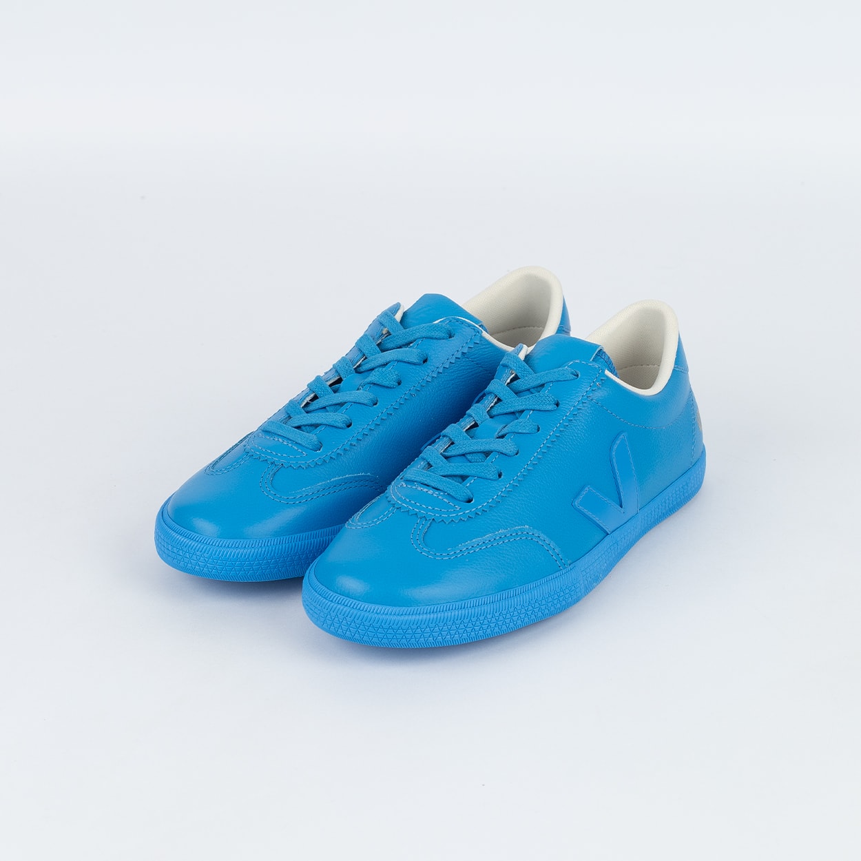 Tênis Veja Volley Signature O.T. Leather Full Egee YP2021574