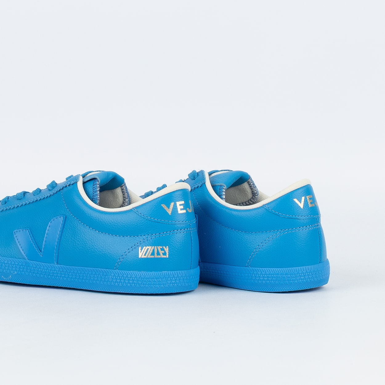 Tênis Veja Volley Signature O.T. Leather Full Egee YP2021574