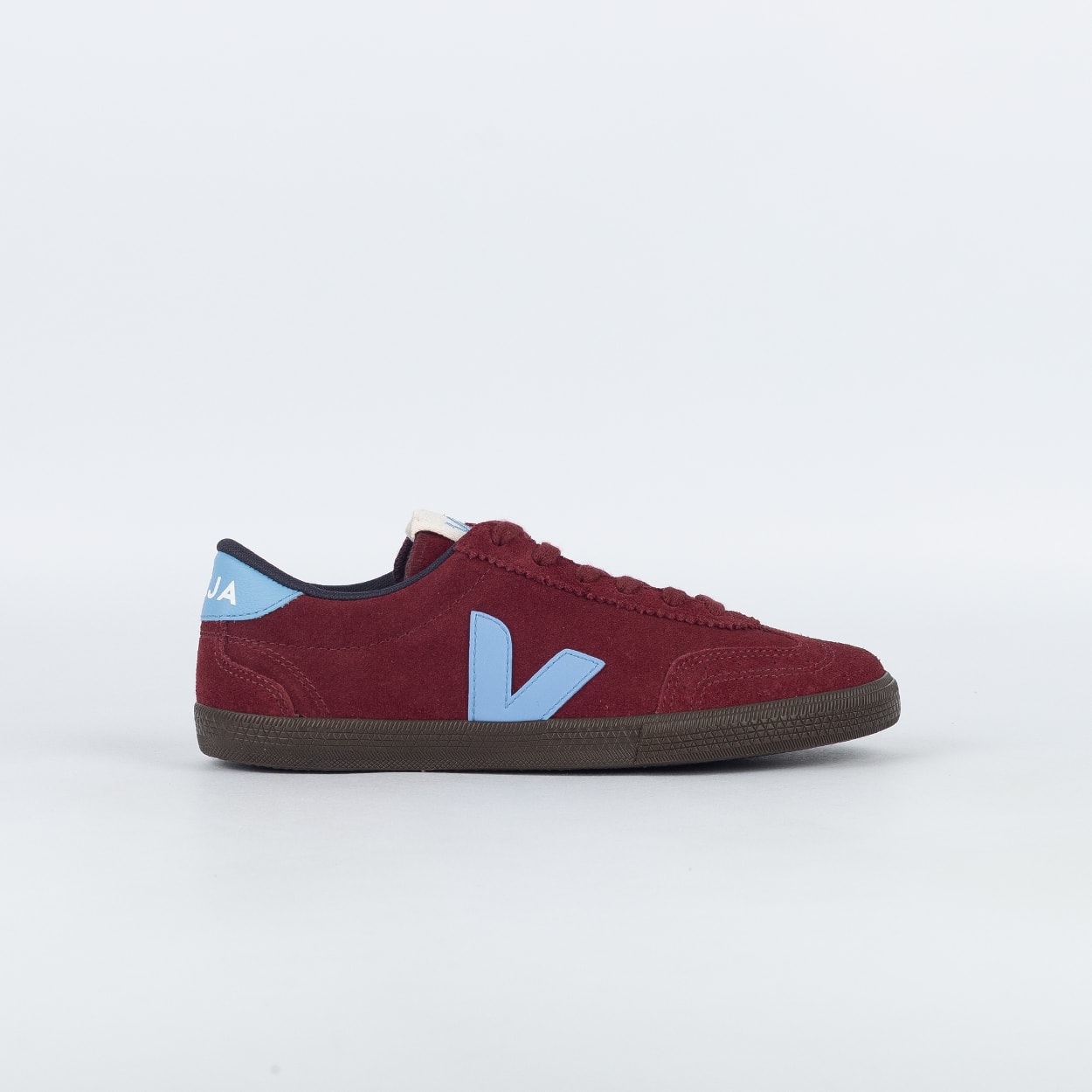 Tênis Veja Volley Suede Grenat Aqua Eagle VO0321467