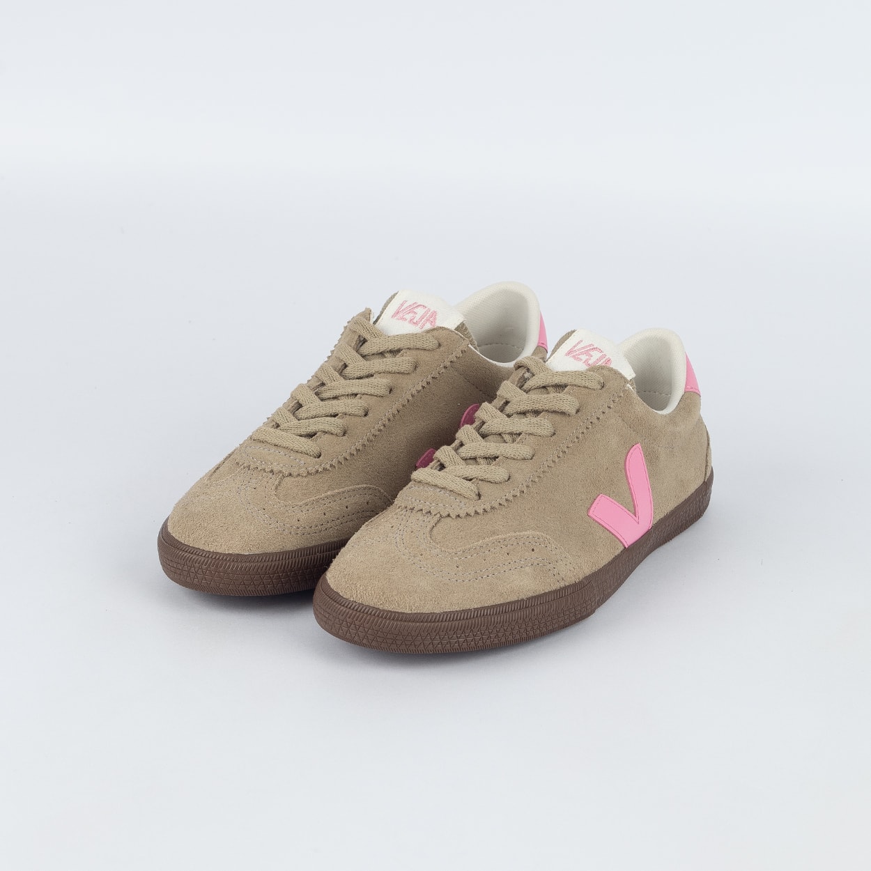 Tênis Veja Volley Suede Taupe Malibu Bark VO0321468