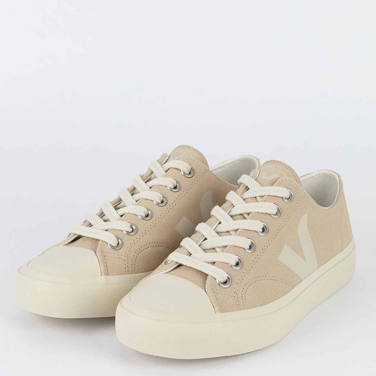 Tênis Veja Wata II Low Suede Almond Pierre PC0303353