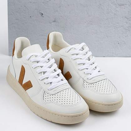 Tênis Vert Shoes V-10 Leather Extra White Camel VX022652