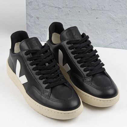 Tênis Vert Shoes V-12 Leather Black White XD022698