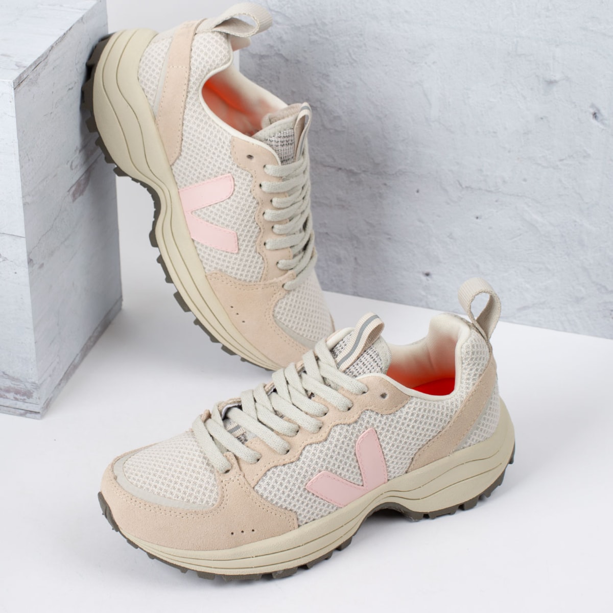 Tenis Vert Shoes Venturi Hexamesh Gravel Petale Sable Vt012473 Na Loja Virus 41 Tenis Vert Shoes Venturi Hexamesh Gravel Petale Sable Vt012473 Na Loja Virus 41