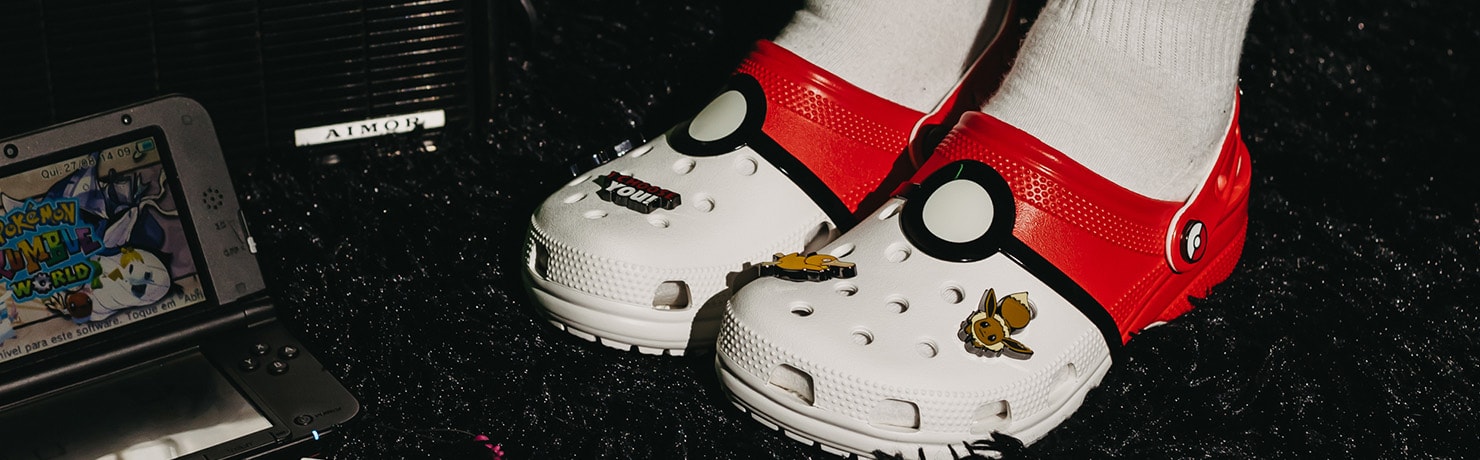 Crocs x Pokémon - Coleção de Classic Clogs e Jibbitz